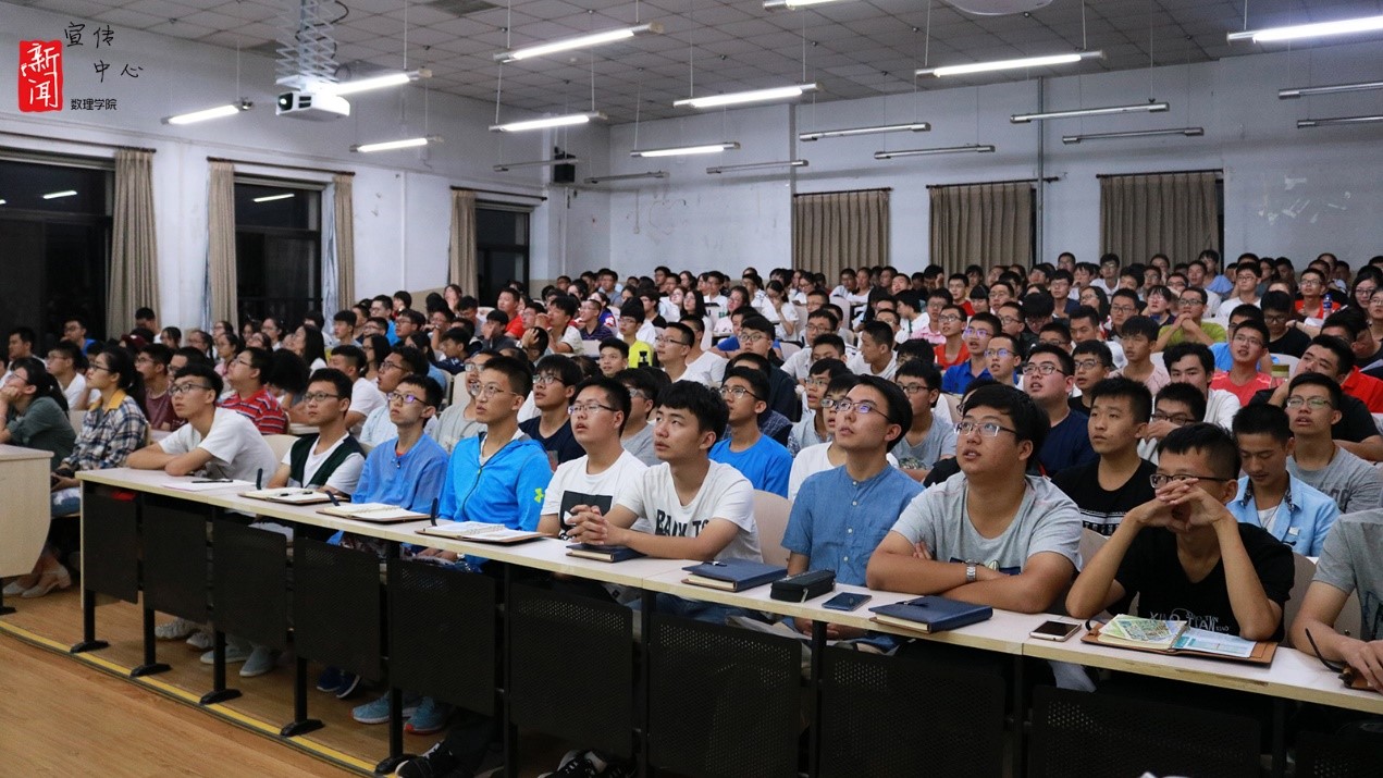 b9ae2fb041cd01a0d60400b90a88dbde.jpg 年级会1.jpg